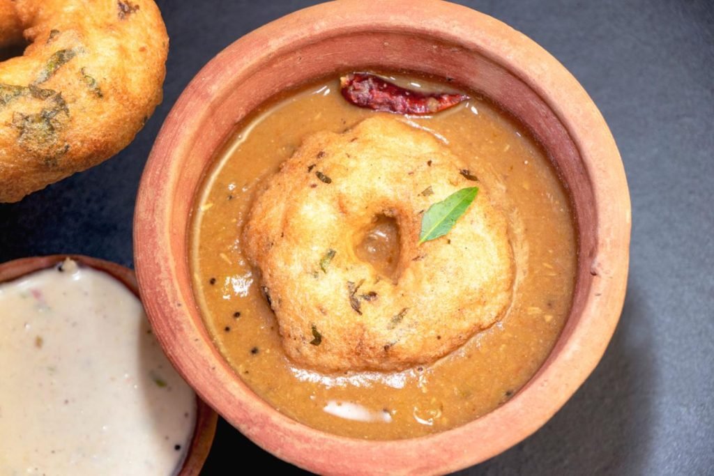 Rasam/Sambar Vada